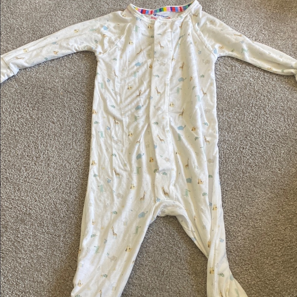 Magnetic Me Modal Grow With Me Onsie Excellent Condition